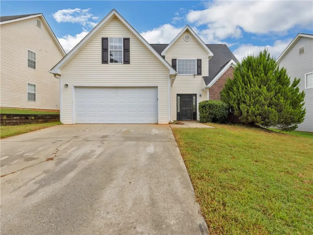 11704 Spring Lake Way Fayetteville, GA 30215