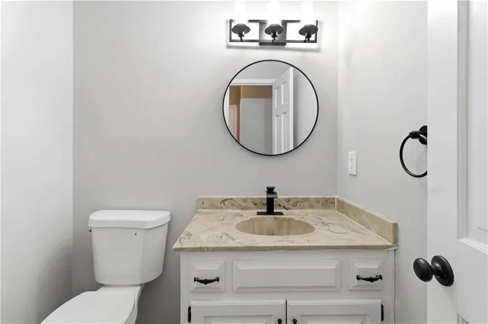 760 Pine Needle Road Hampton, GA 30228