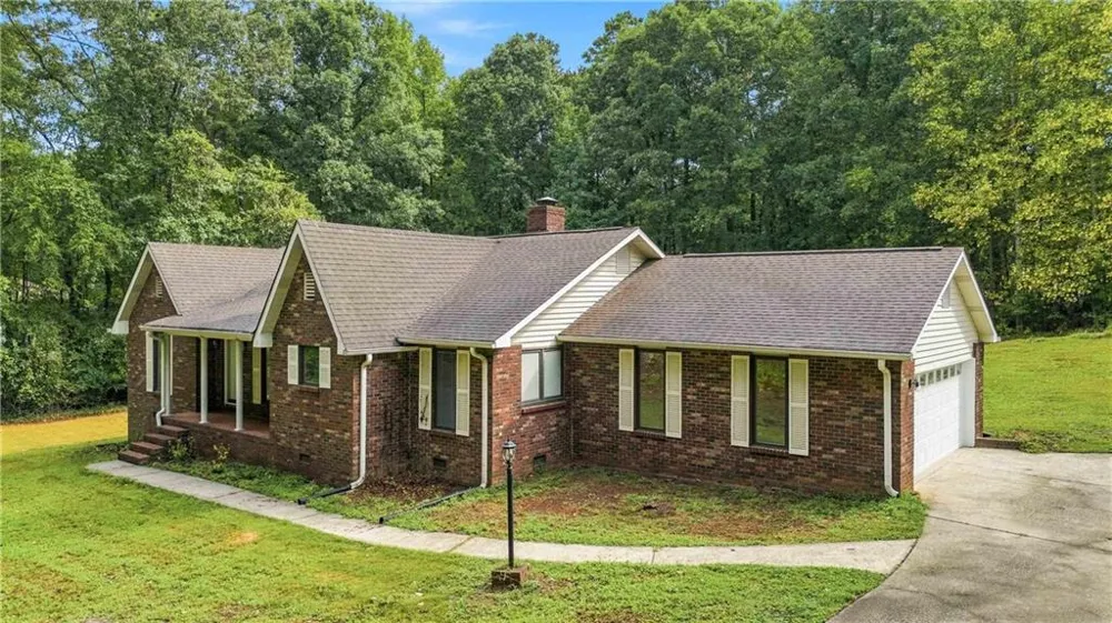 760 Pine Needle Road Hampton, GA 30228