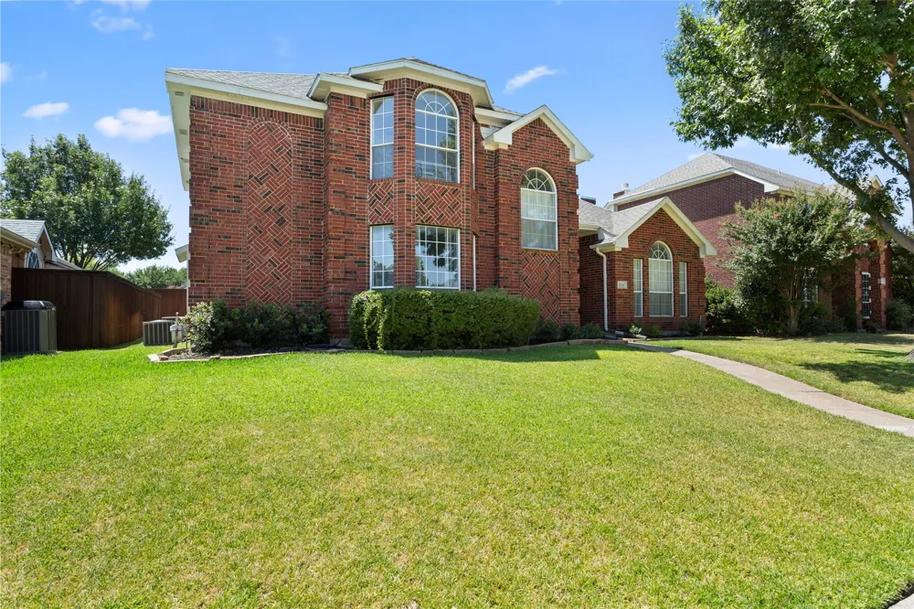 1650 Glenmore Drive Lewisville, TX 75077