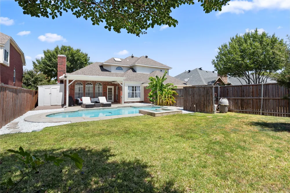 1650 Glenmore Drive Lewisville, TX 75077