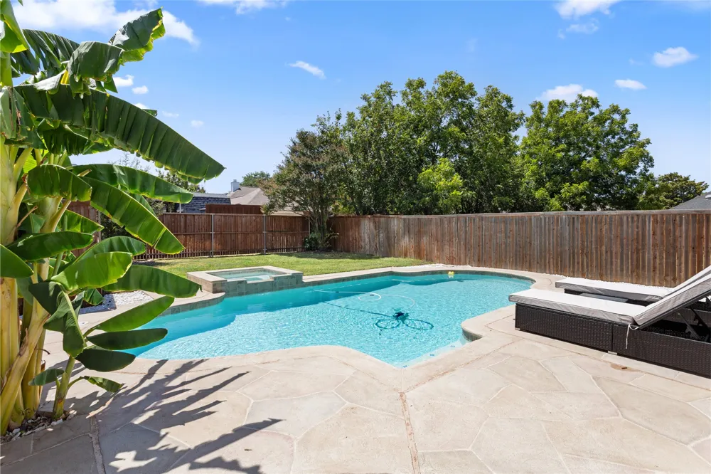 1650 Glenmore Drive Lewisville, TX 75077