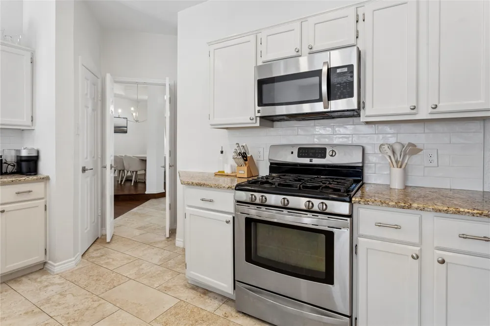 1650 Glenmore Drive Lewisville, TX 75077
