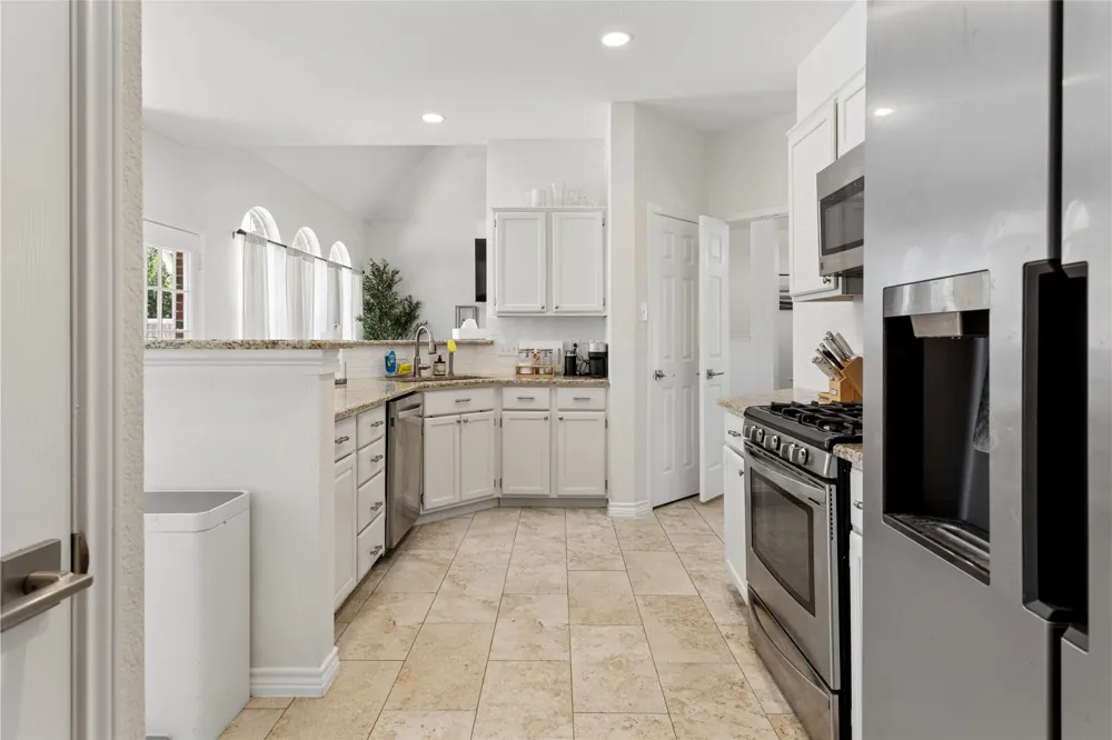 1650 Glenmore Drive Lewisville, TX 75077