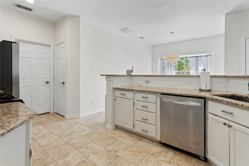 1650 Glenmore Drive Lewisville, TX 75077