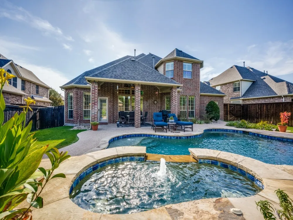 2415 Strathfield Lane Trophy Club, TX 76262