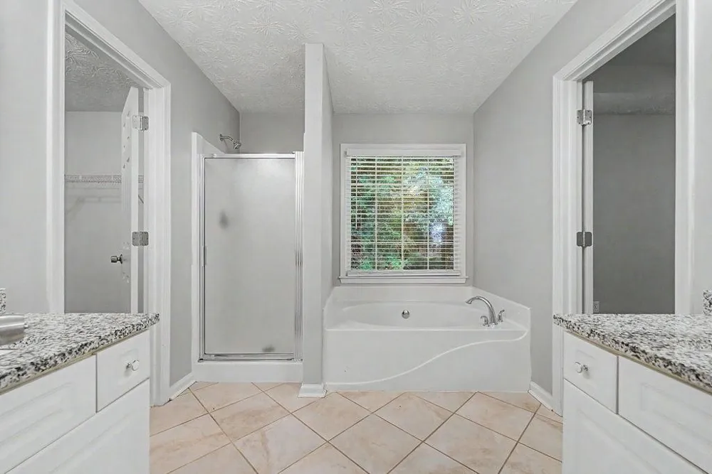 418 Middle Valley Lane Woodstock, GA 30189