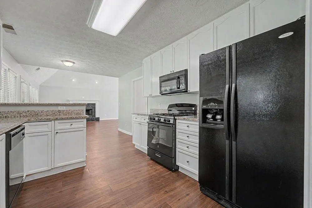 418 Middle Valley Lane Woodstock, GA 30189