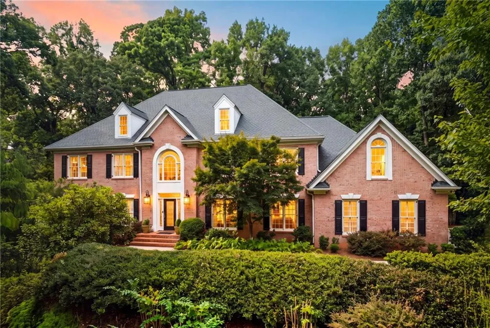 2134 River Cliff Drive Roswell, GA 30076