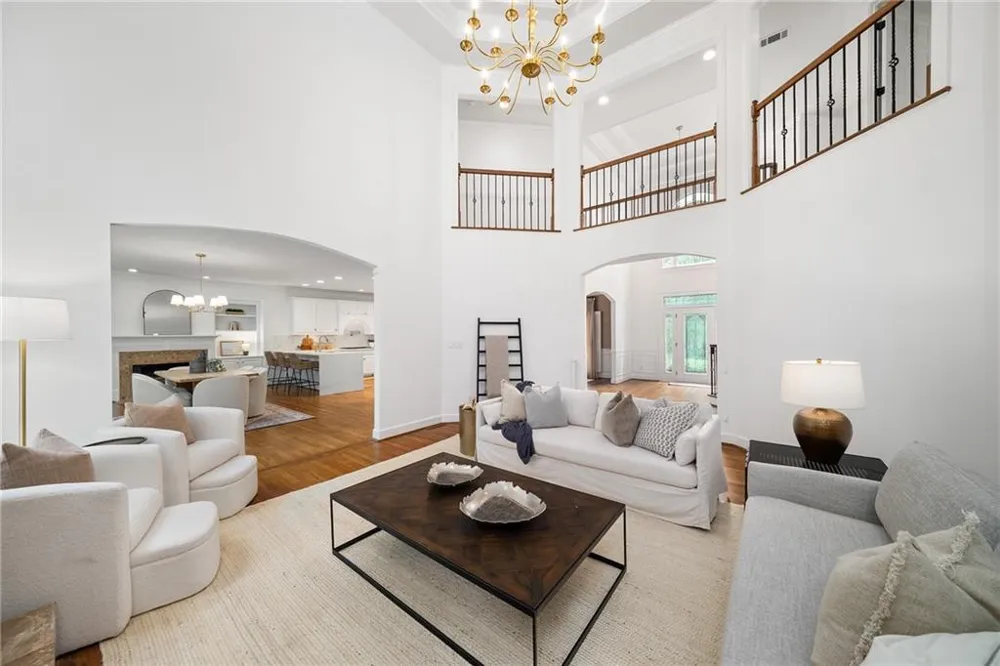 2134 River Cliff Drive Roswell, GA 30076