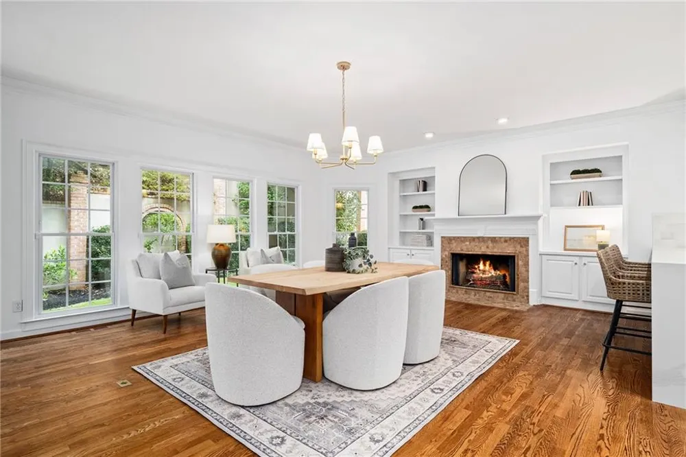 2134 River Cliff Drive Roswell, GA 30076