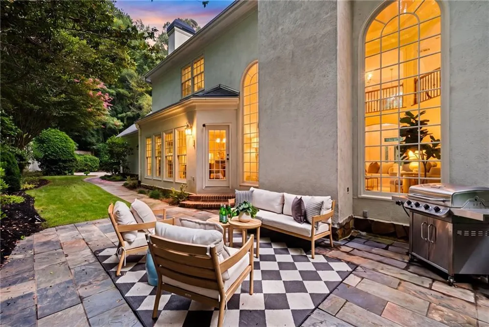 2134 River Cliff Drive Roswell, GA 30076