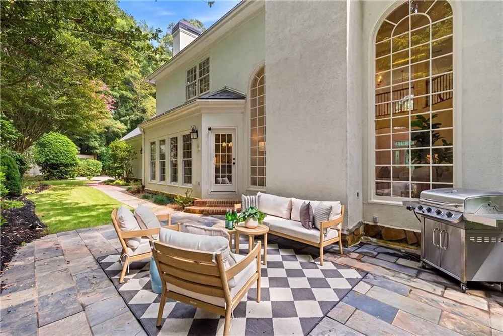 2134 River Cliff Drive Roswell, GA 30076