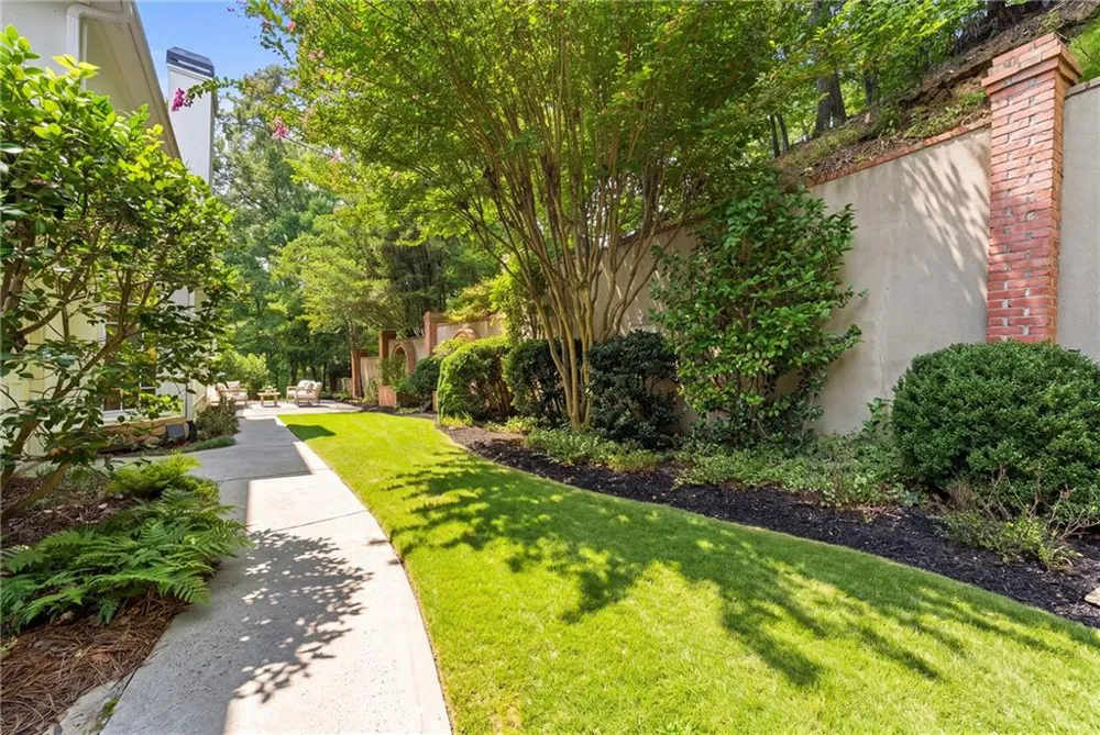 2134 River Cliff Drive Roswell, GA 30076