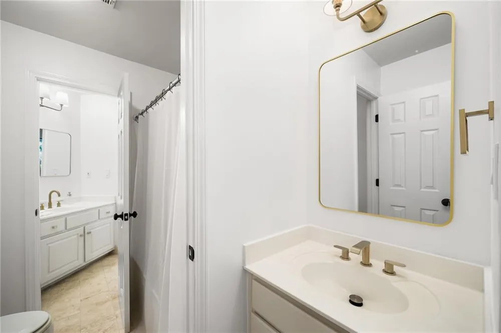 2134 River Cliff Drive Roswell, GA 30076