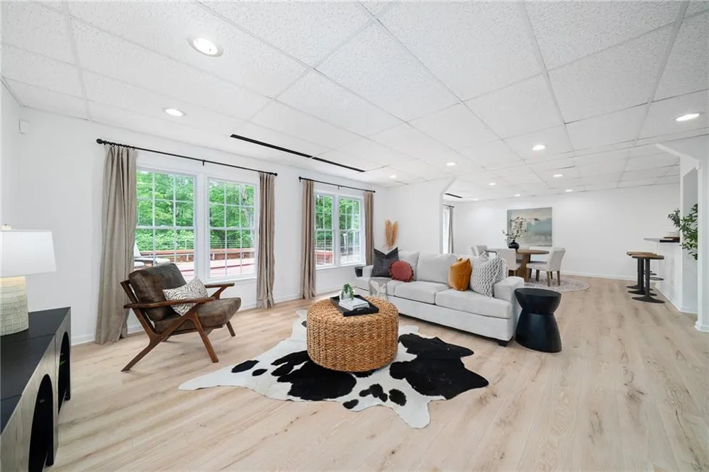 2134 River Cliff Drive Roswell, GA 30076