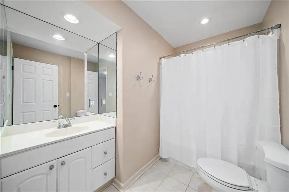 2134 River Cliff Drive Roswell, GA 30076