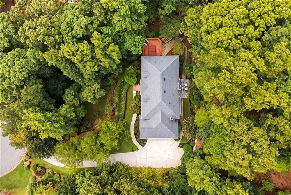 2134 River Cliff Drive Roswell, GA 30076