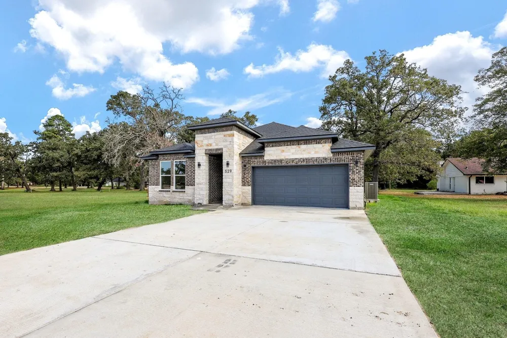 529 Echo Lane Livingston, TX 77351