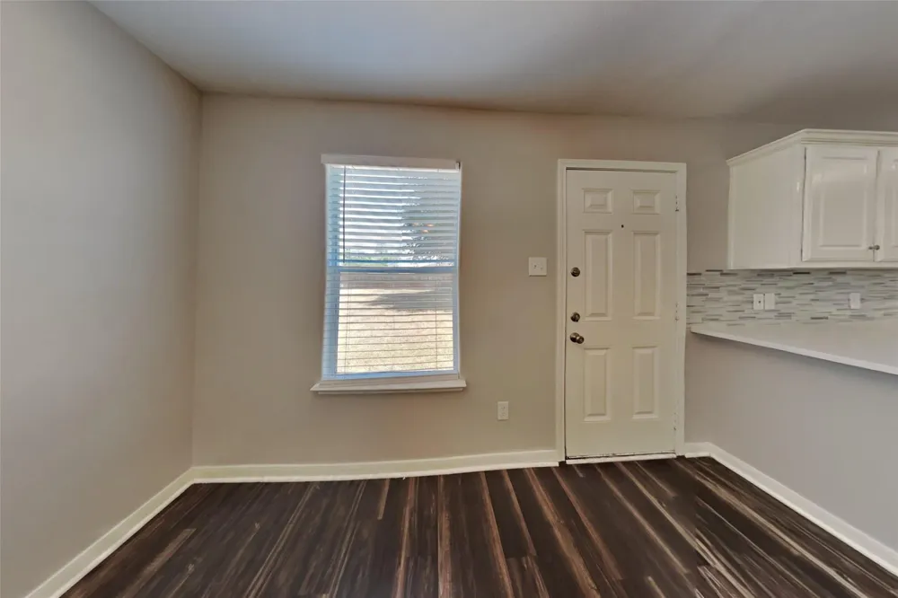 4294 Medina River Loop Spring, TX 77386