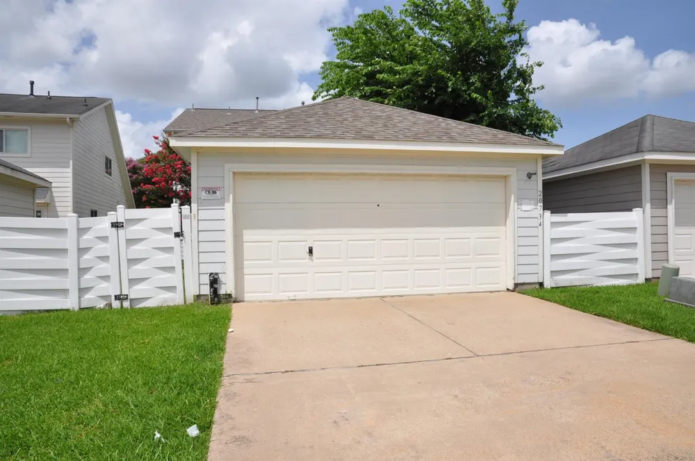 20734 Settlers Lake Circle Katy, TX 77449