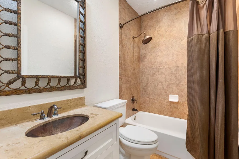 3930 Knollcrest Drive Montgomery, TX 77356