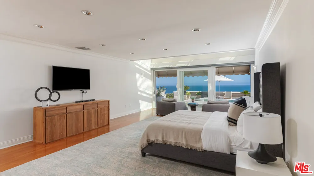 29000 Cliffside Drive Malibu, CA 90265