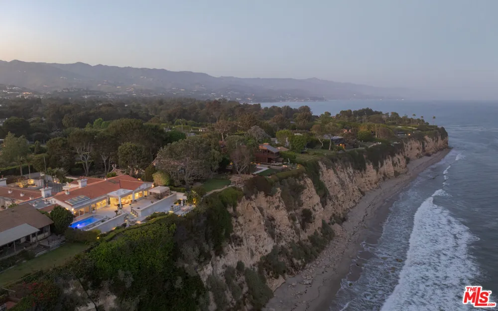 29000 Cliffside Drive Malibu, CA 90265