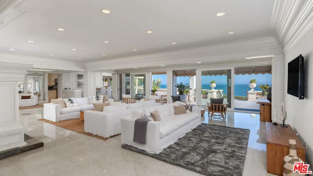 29000 Cliffside Drive Malibu, CA 90265