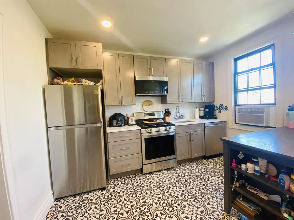 522 23RD ST Union City, NJ 07087