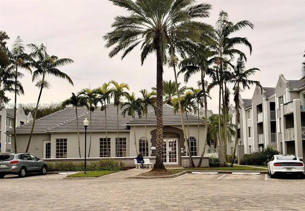 520 SW 111TH AVENUE #301 Pembroke Pines, FL 33025