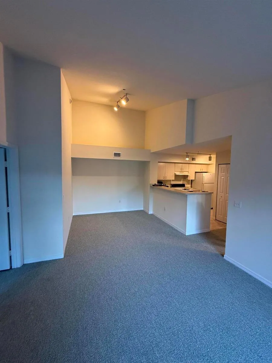 520 SW 111TH AVENUE #301 Pembroke Pines, FL 33025
