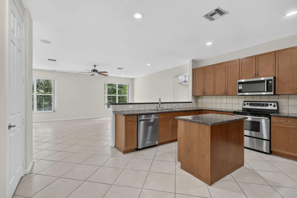 9479 SEDGEWOOD DRIVE Lake Worth, FL 33467