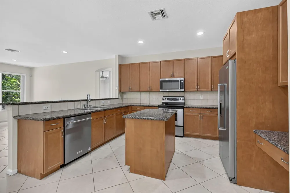 9479 SEDGEWOOD DRIVE Lake Worth, FL 33467