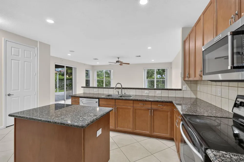 9479 SEDGEWOOD DRIVE Lake Worth, FL 33467
