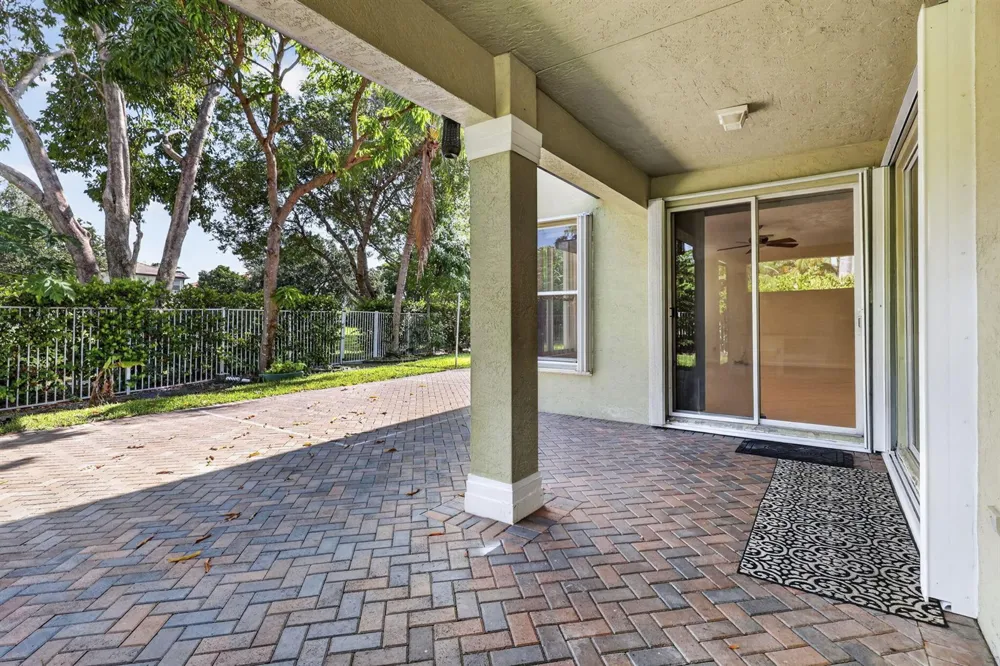 9479 SEDGEWOOD DRIVE Lake Worth, FL 33467