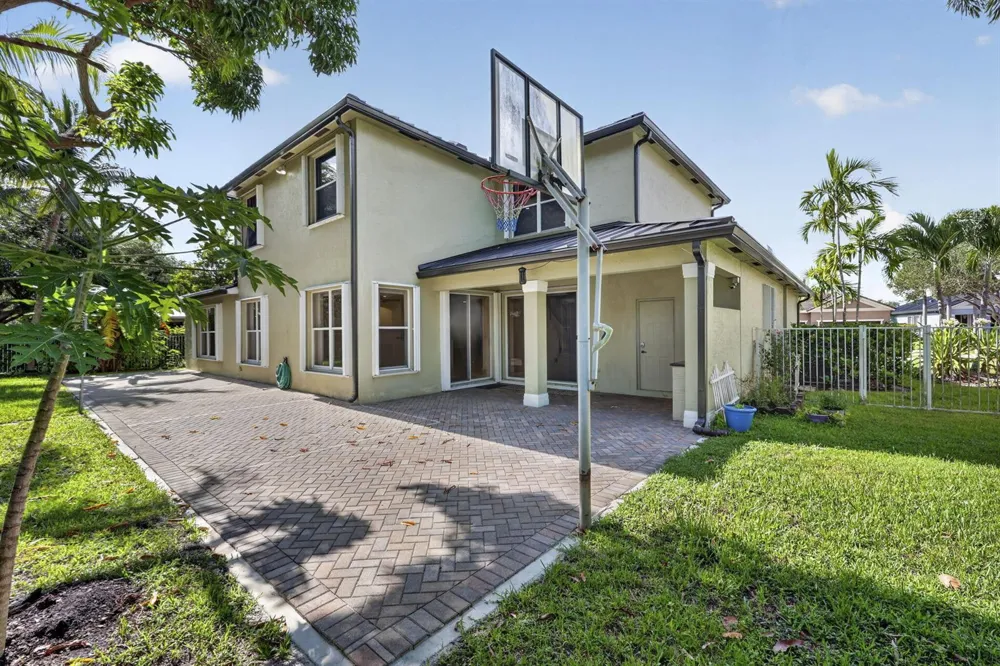 9479 SEDGEWOOD DRIVE Lake Worth, FL 33467