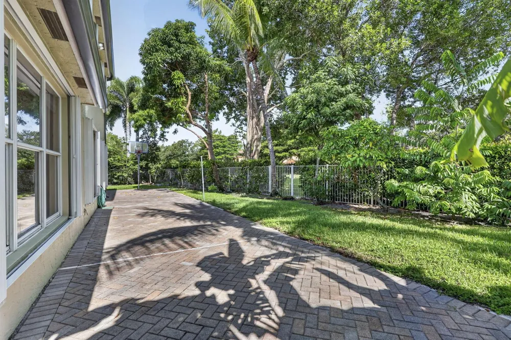 9479 SEDGEWOOD DRIVE Lake Worth, FL 33467