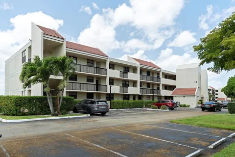 112 LAKE EMERALD DRIVE #209