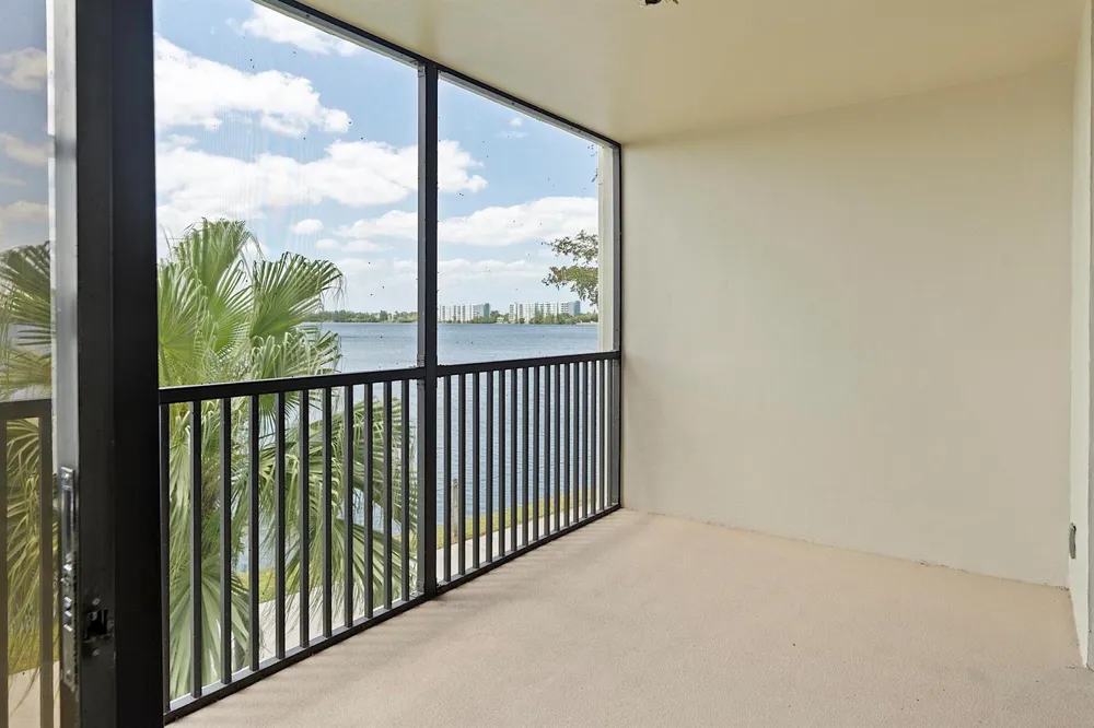 112 LAKE EMERALD DRIVE #209 Oakland Park, FL 33309