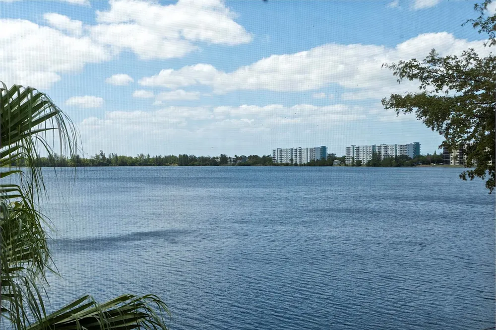 112 LAKE EMERALD DRIVE #209 Oakland Park, FL 33309