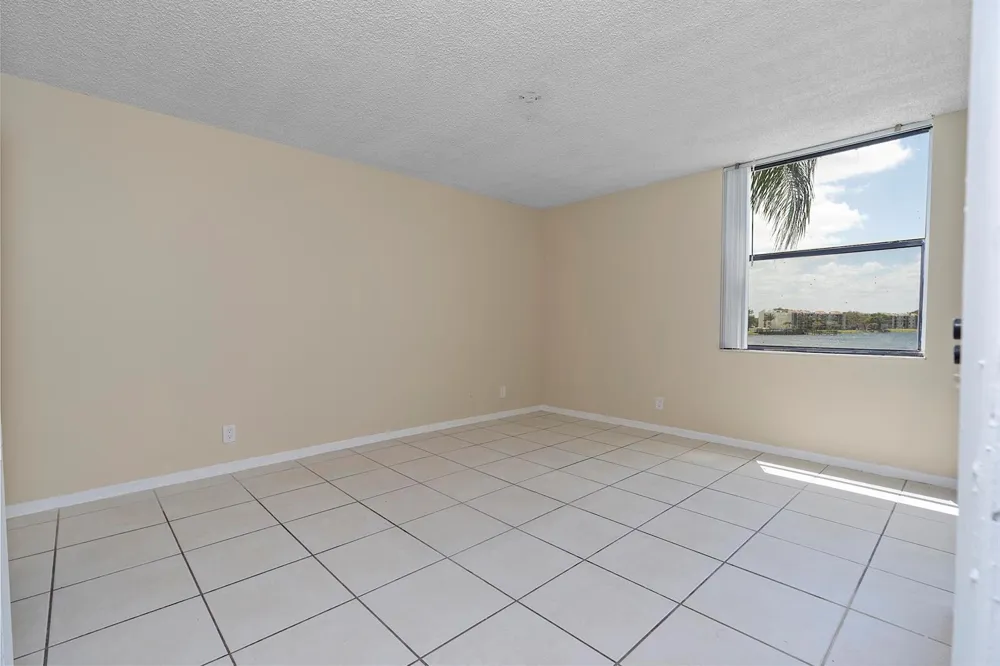 112 LAKE EMERALD DRIVE #209 Oakland Park, FL 33309