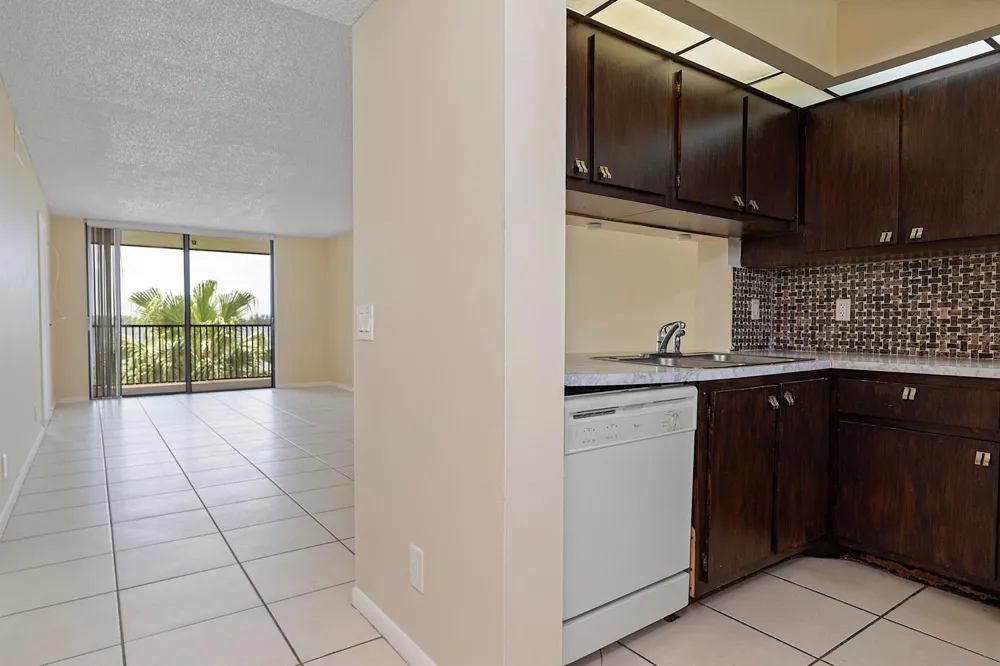 112 LAKE EMERALD DRIVE #209 Oakland Park, FL 33309