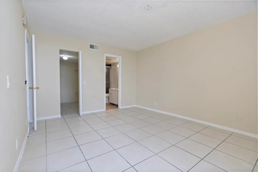 112 LAKE EMERALD DRIVE #209 Oakland Park, FL 33309