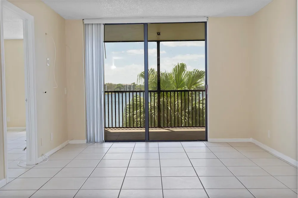 112 LAKE EMERALD DRIVE #209 Oakland Park, FL 33309