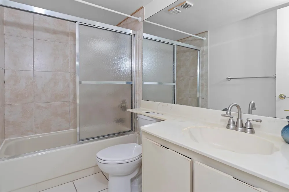112 LAKE EMERALD DRIVE #209 Oakland Park, FL 33309