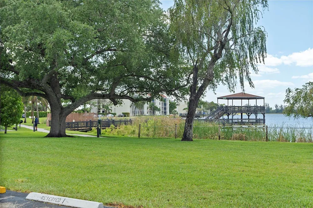 112 LAKE EMERALD DRIVE #209 Oakland Park, FL 33309