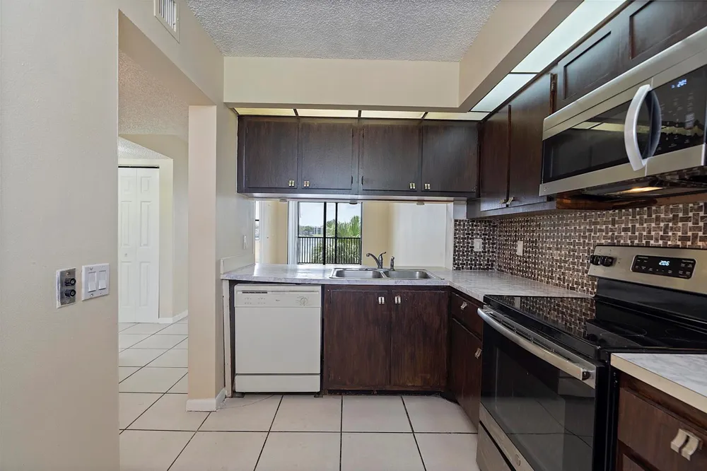 112 LAKE EMERALD DRIVE #209 Oakland Park, FL 33309