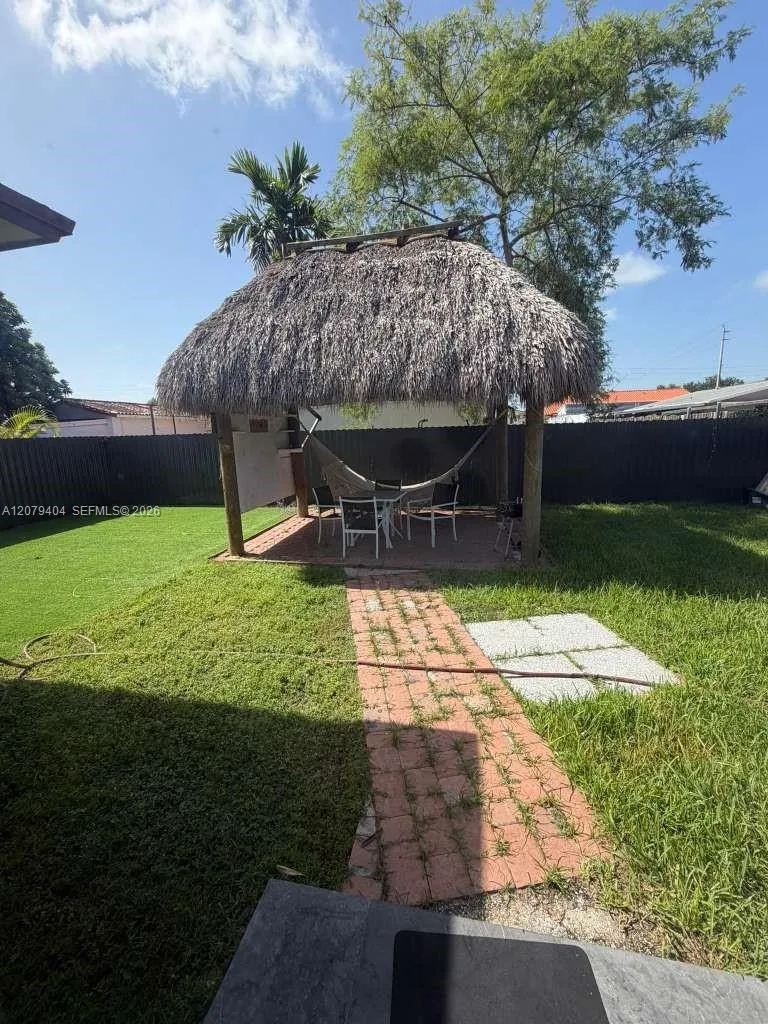 8880 SW 25th St #8880 Miami, FL 33165