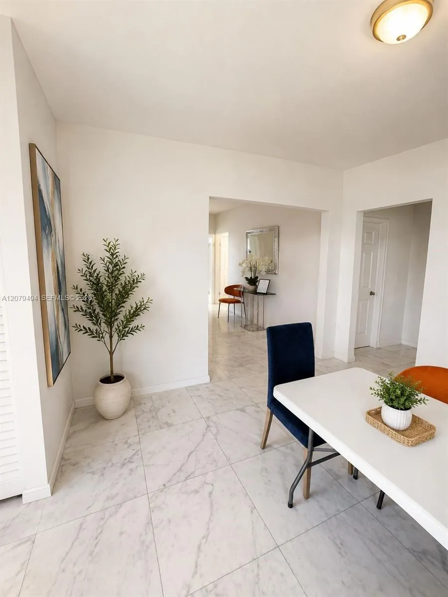 8880 SW 25th St #8880 Miami, FL 33165